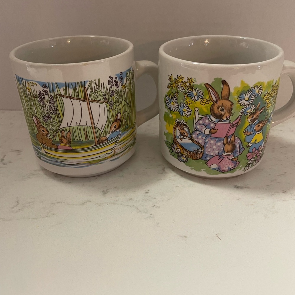 Set of two cute small bunny mugs made in Korea vintage
